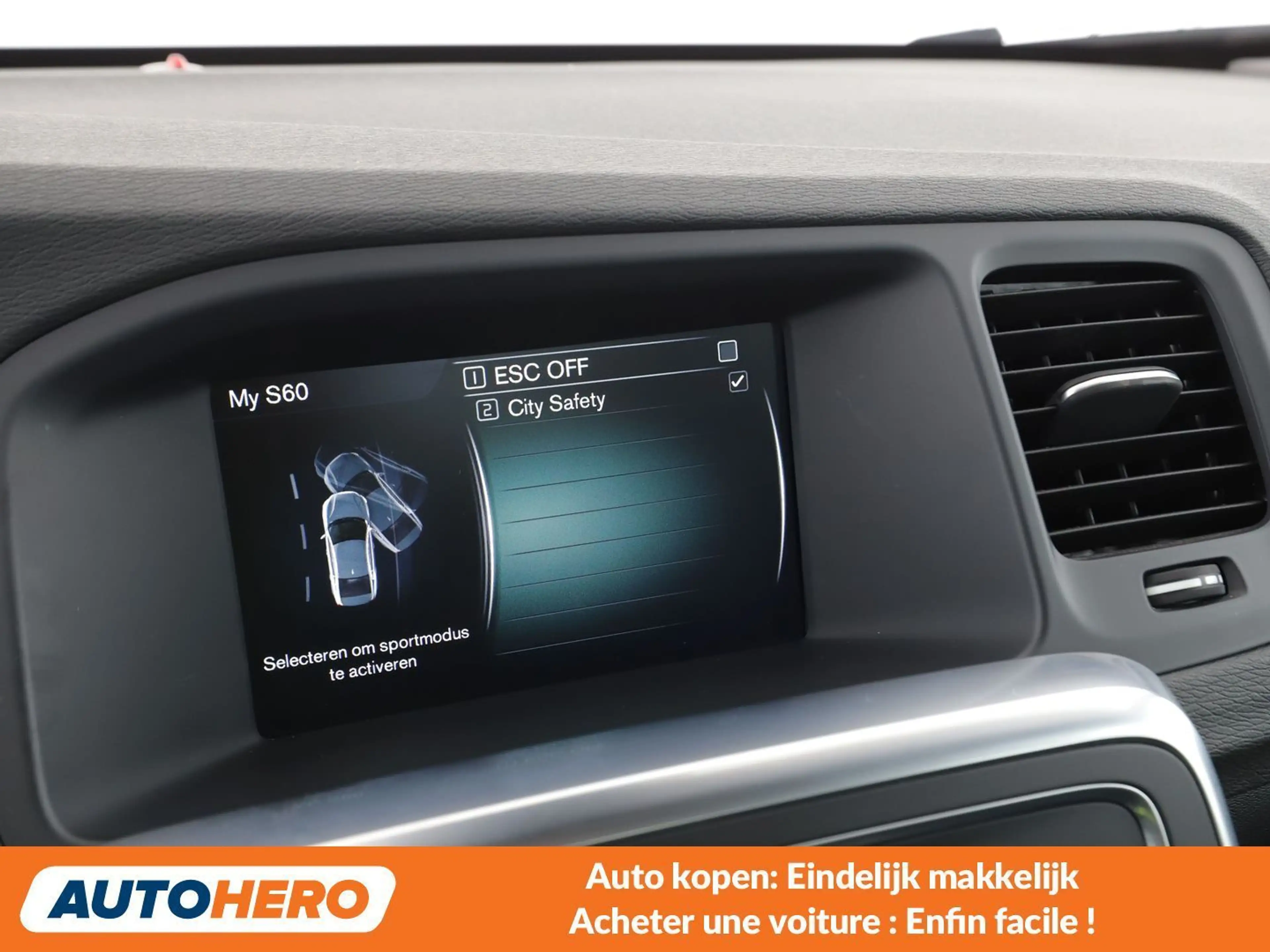 Volvo S60 2.0 D4 Summum — photo 9
