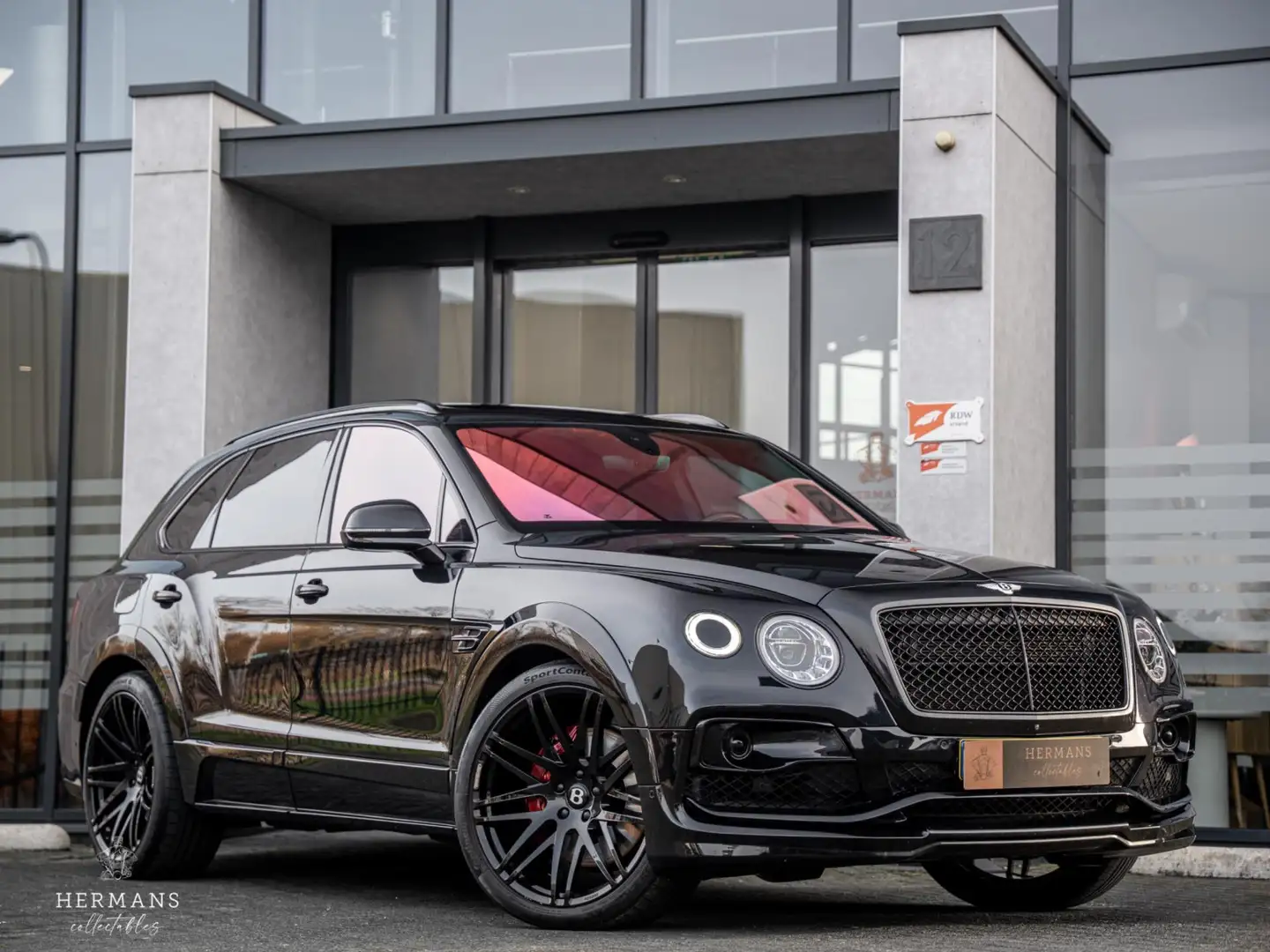 Bentley Bentayga 6.0 W12 / STARTECH / Org. NL / HUD / Pano / 360 / Noir - 1