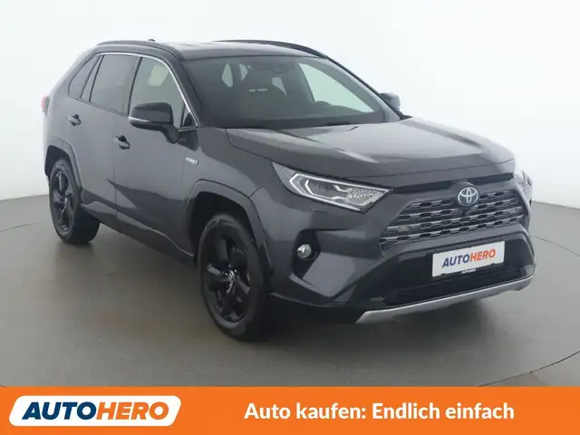 Toyota Rav4 view 8