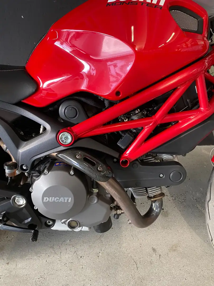Ducati Monster 796 - SOLO EXPORT Red - 2