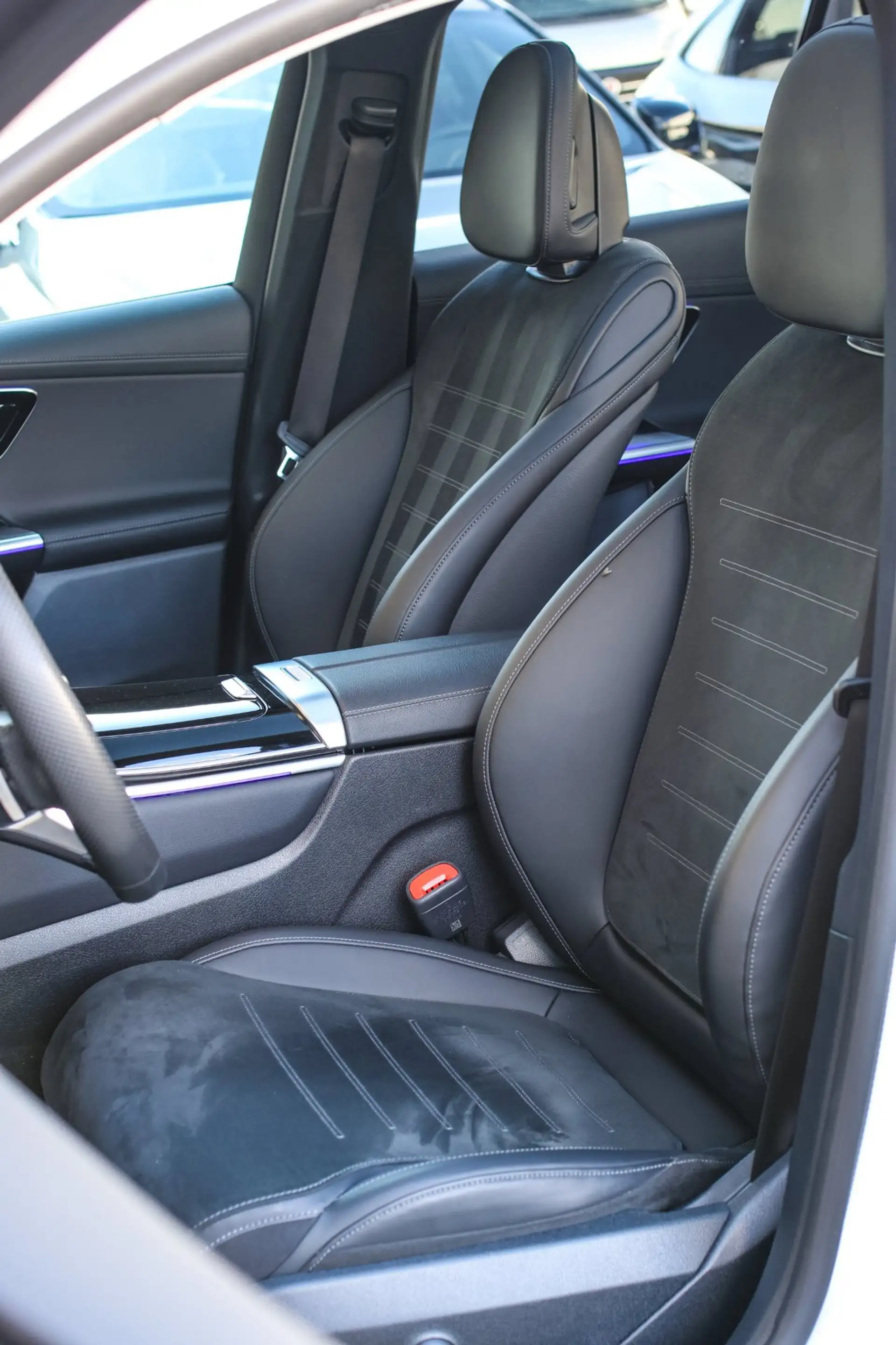 Mercedes-Benz GLC 300 300e 4MATIC AMG Line *Pano*Burmester*360 Camera*Tr — photo 4