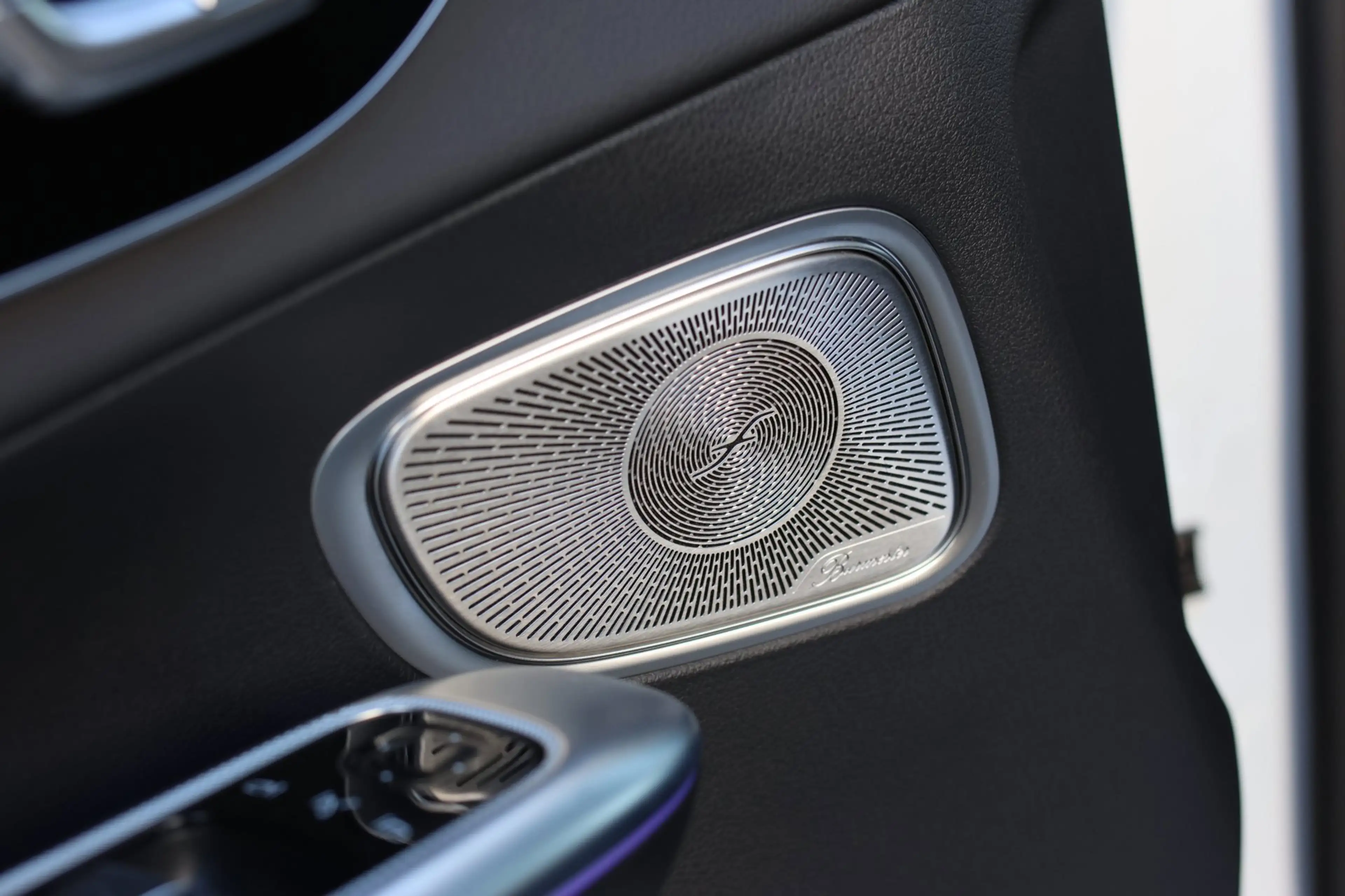 Mercedes-Benz GLC 300 300e 4MATIC AMG Line *Pano*Burmester*360 Camera*Tr — photo 36