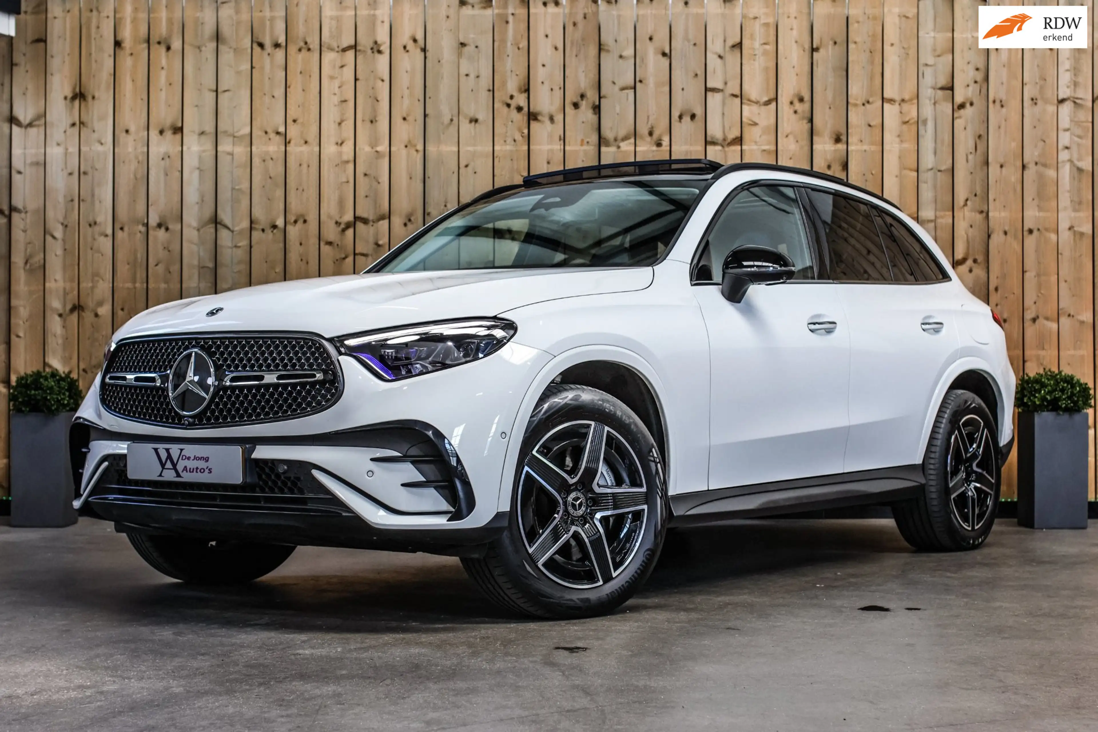 Mercedes-Benz GLC 300 300e 4MATIC AMG Line *Pano*Burmester*360 Camera*Tr