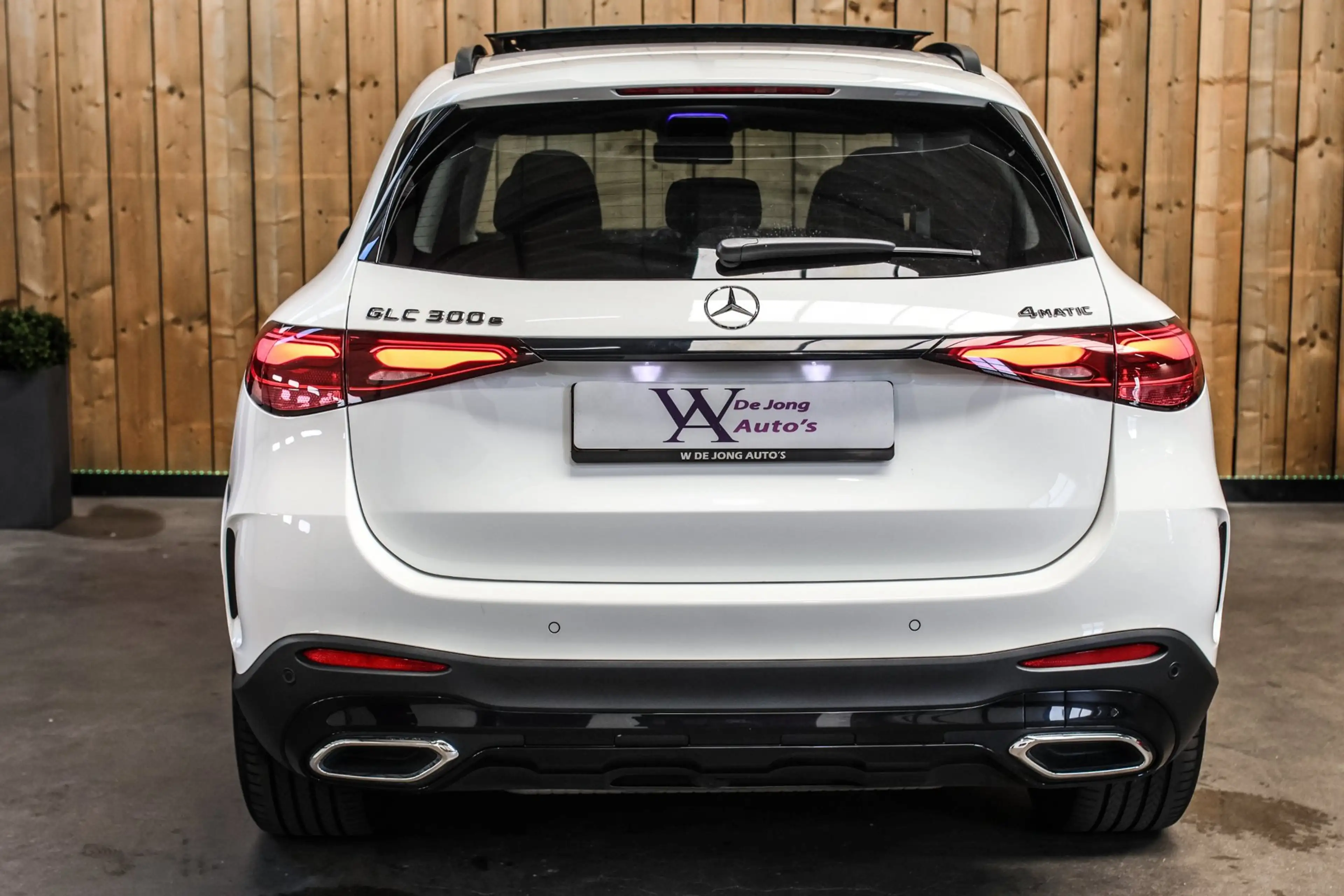 Mercedes-Benz GLC 300 300e 4MATIC AMG Line *Pano*Burmester*360 Camera*Tr — photo 17