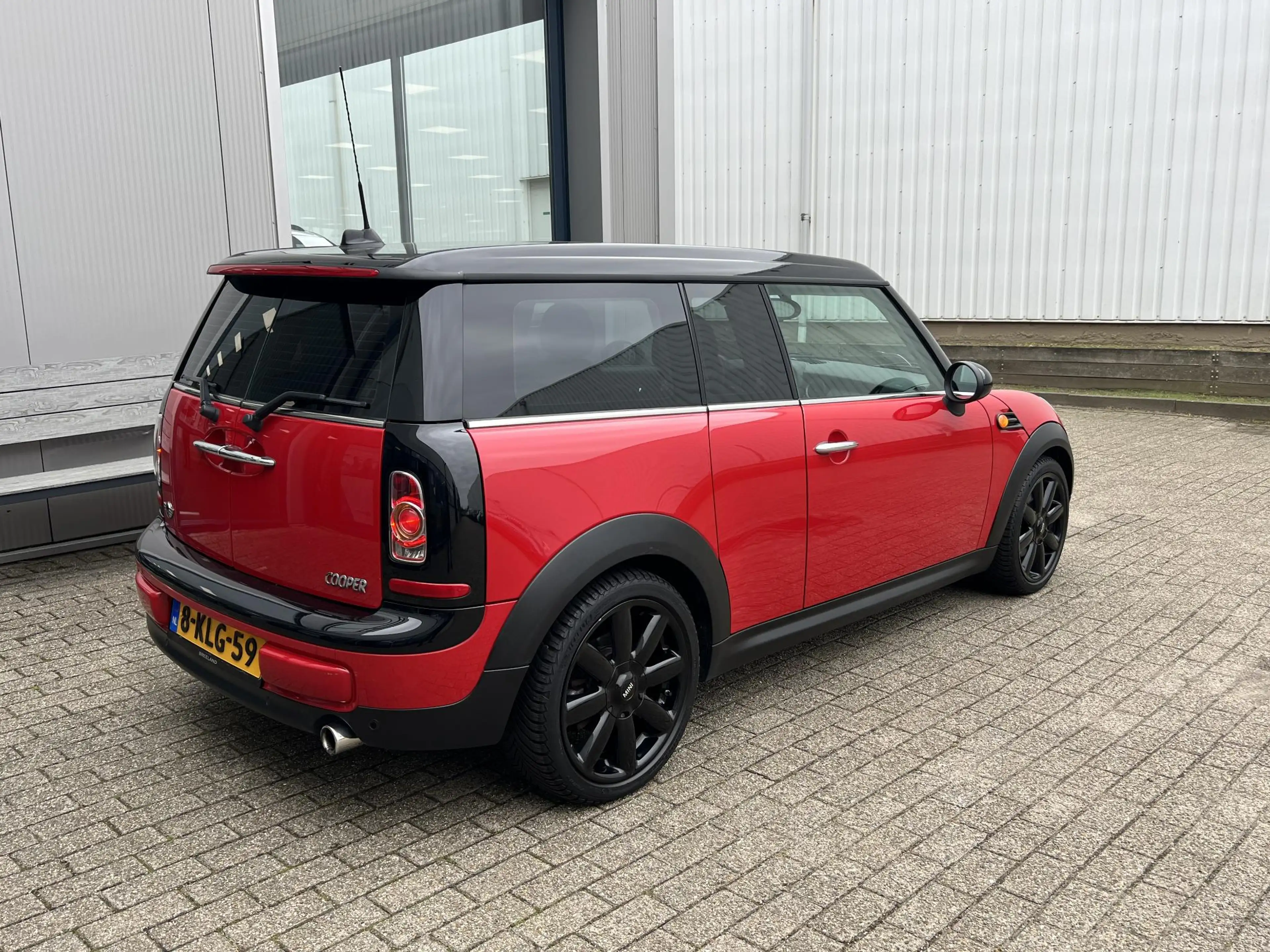 MINI Cooper Clubman 1.6 Business Line navi / 17" / airco — photo 10