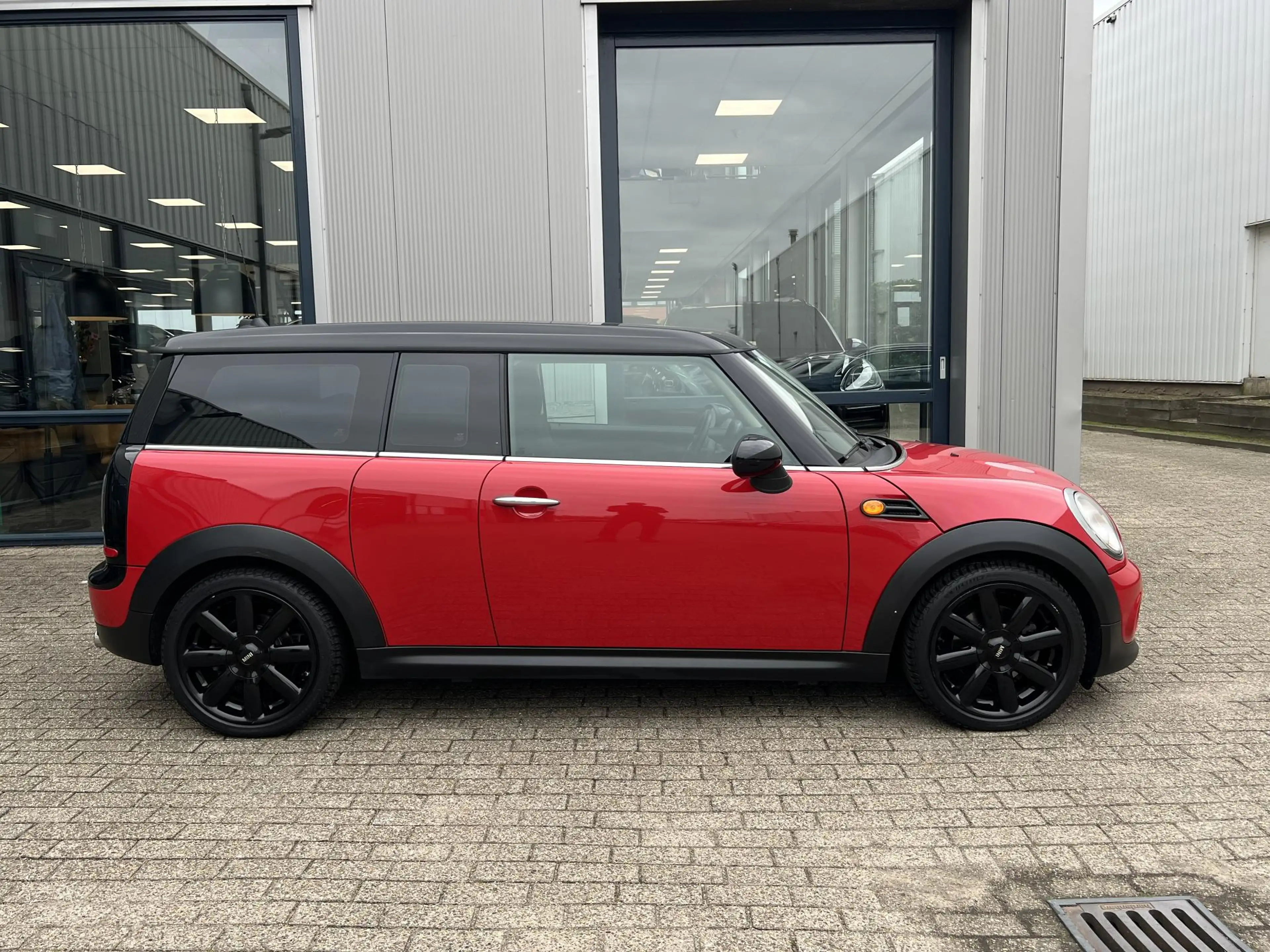 MINI Cooper Clubman 1.6 Business Line navi / 17" / airco — photo 9