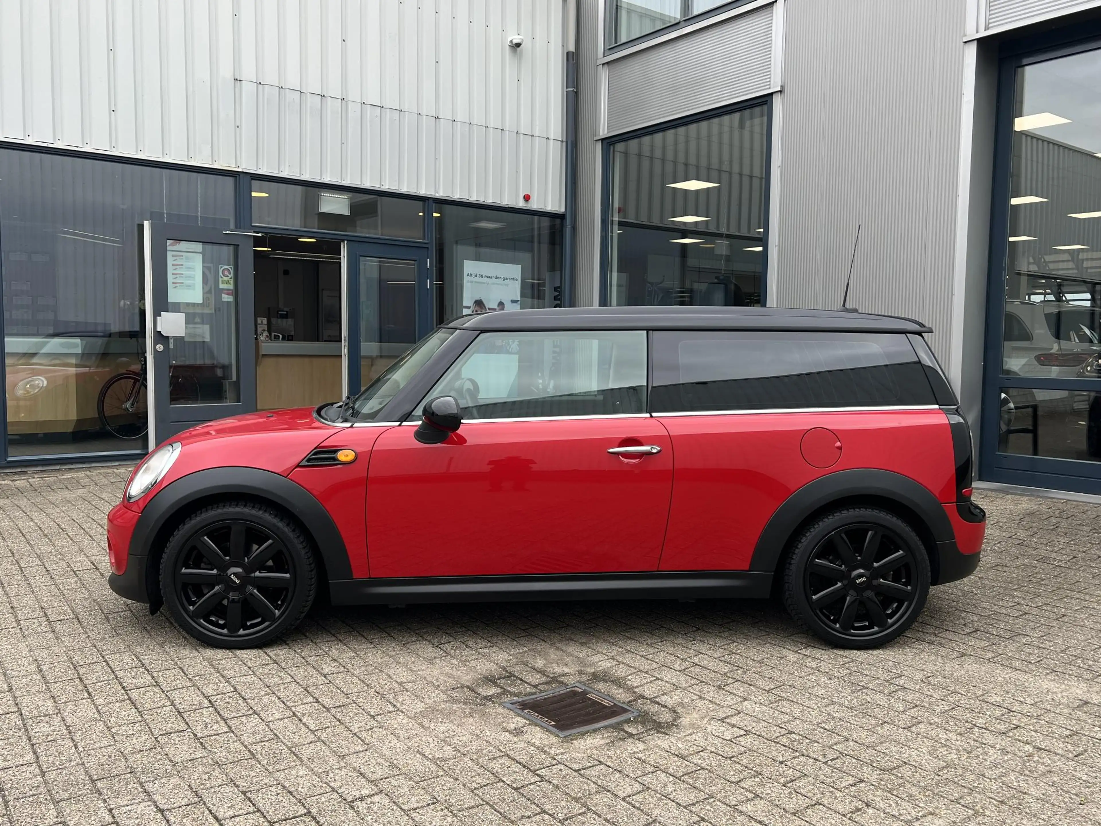 MINI Cooper Clubman 1.6 Business Line navi / 17" / airco — photo 4