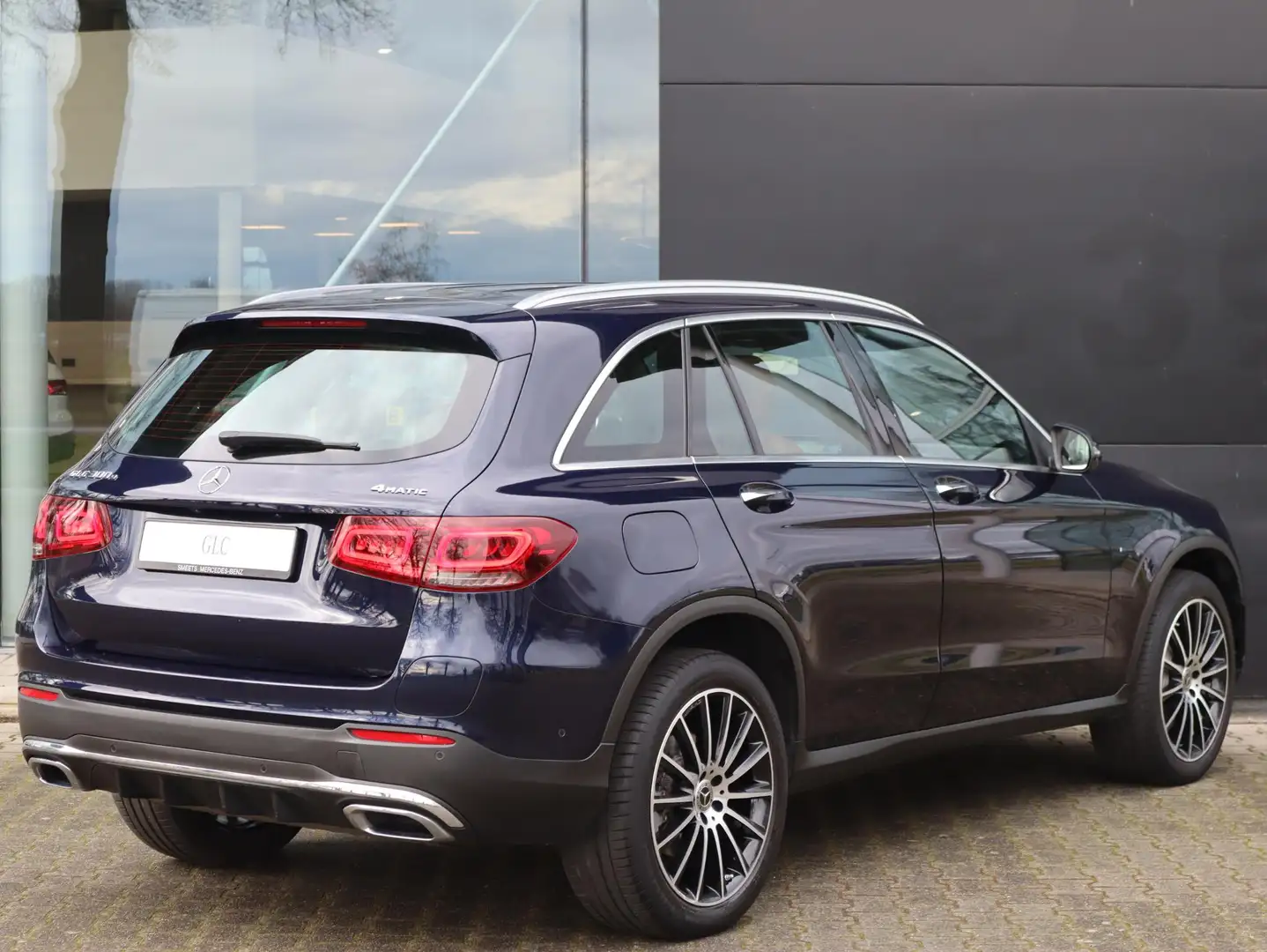 Mercedes-Benz GLC 300 300e 4MATIC Premium | Memory Seats | Navigatie | C Blauw - 2