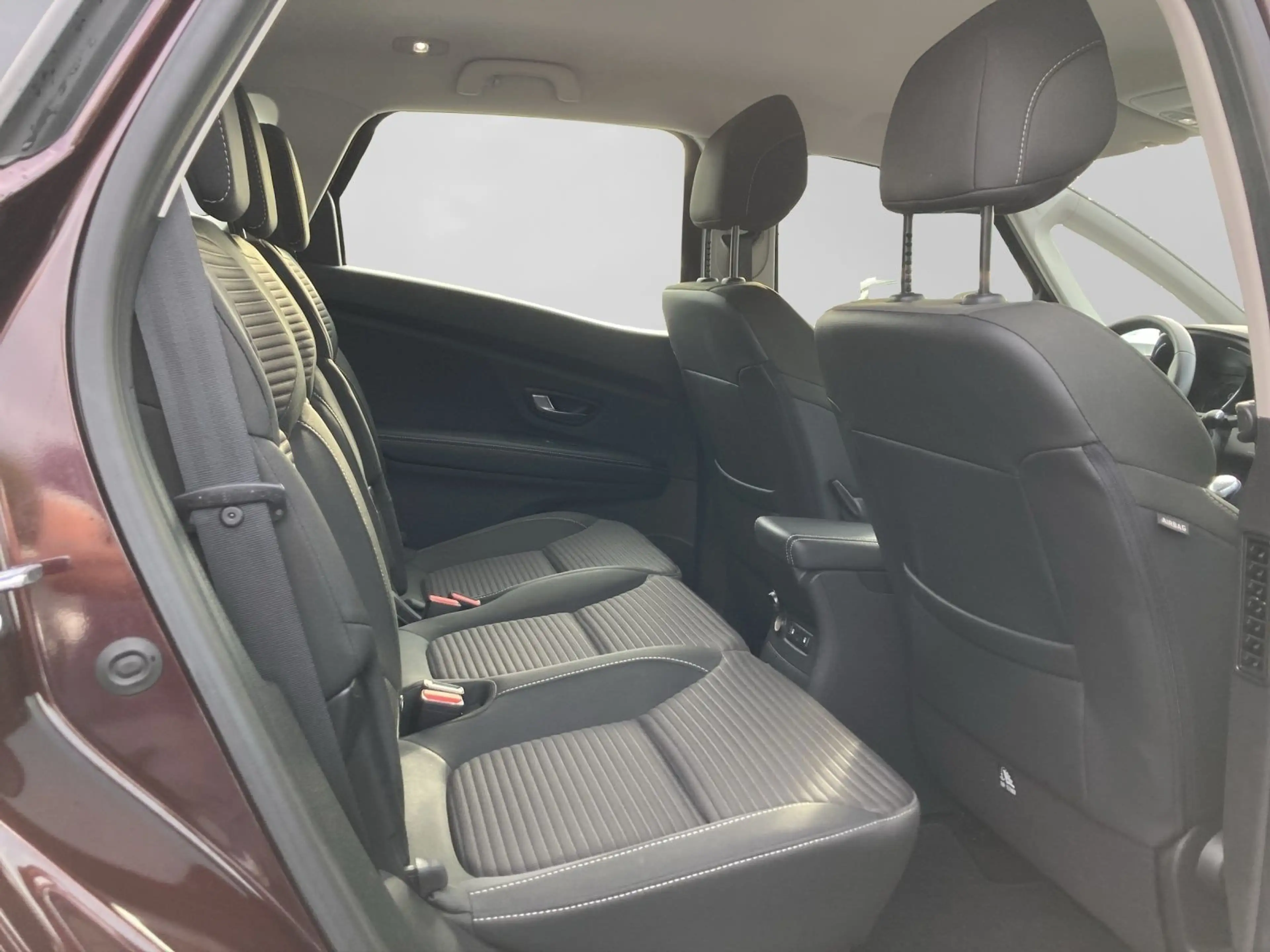 Renault Scenic 1.3 TCe 140 ZEN LM20 DAB — photo 6