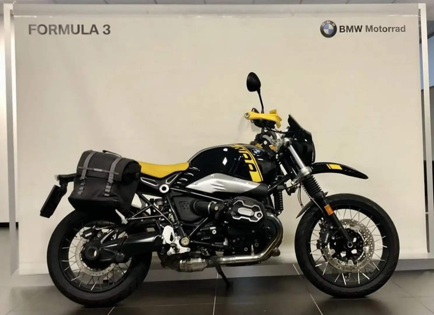 BMW R nineT Urban GS 40° Anniversario - 1