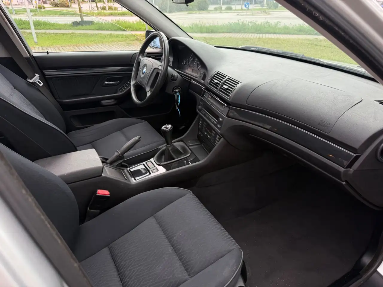 BMW 525 d A, foto 11