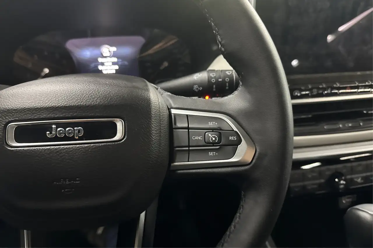Jeep Compass снимка Jeep Compass