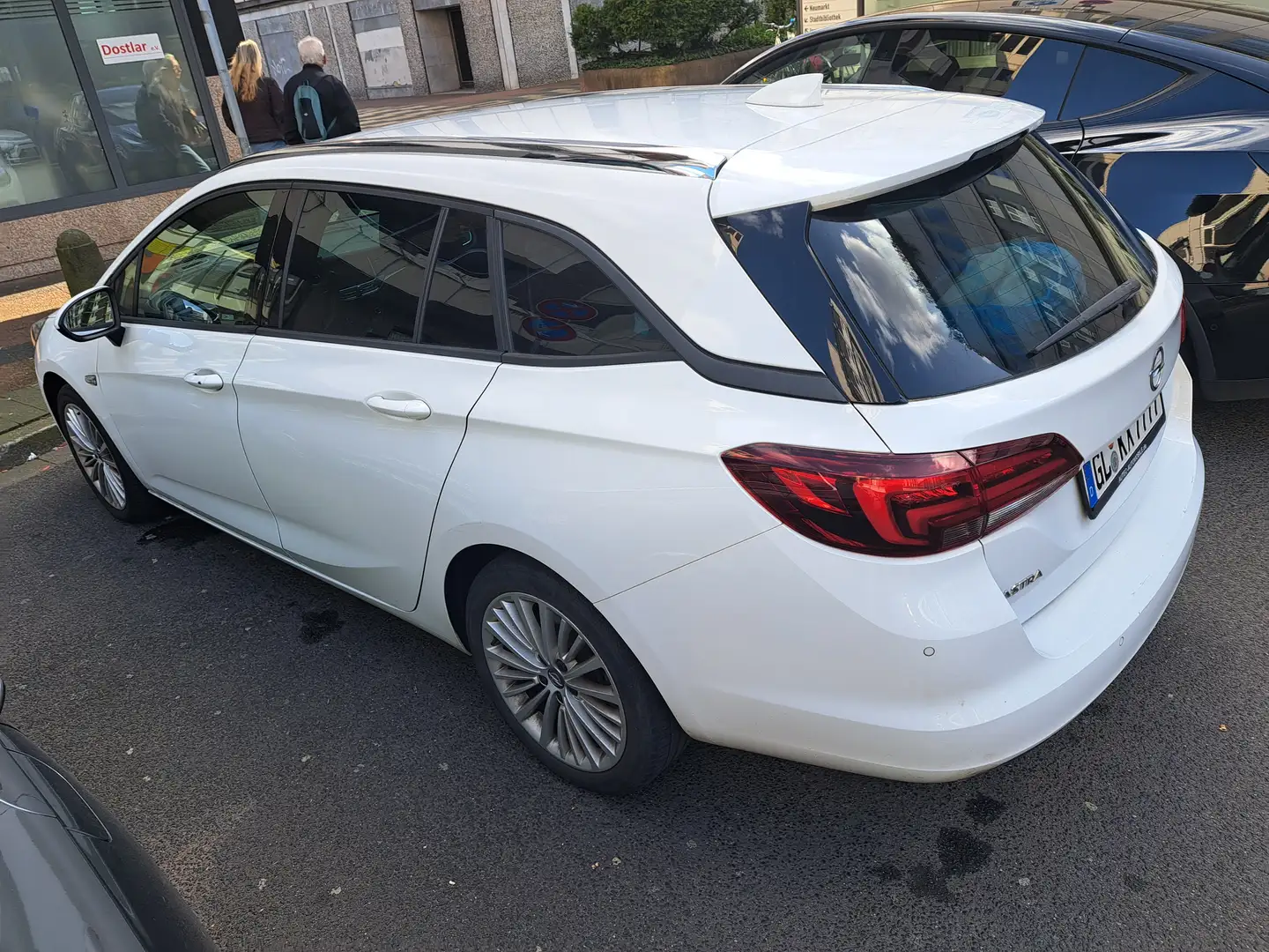 Opel Astra Astra 1.6 D Automatik Start/Stop Edition Weiß - 2