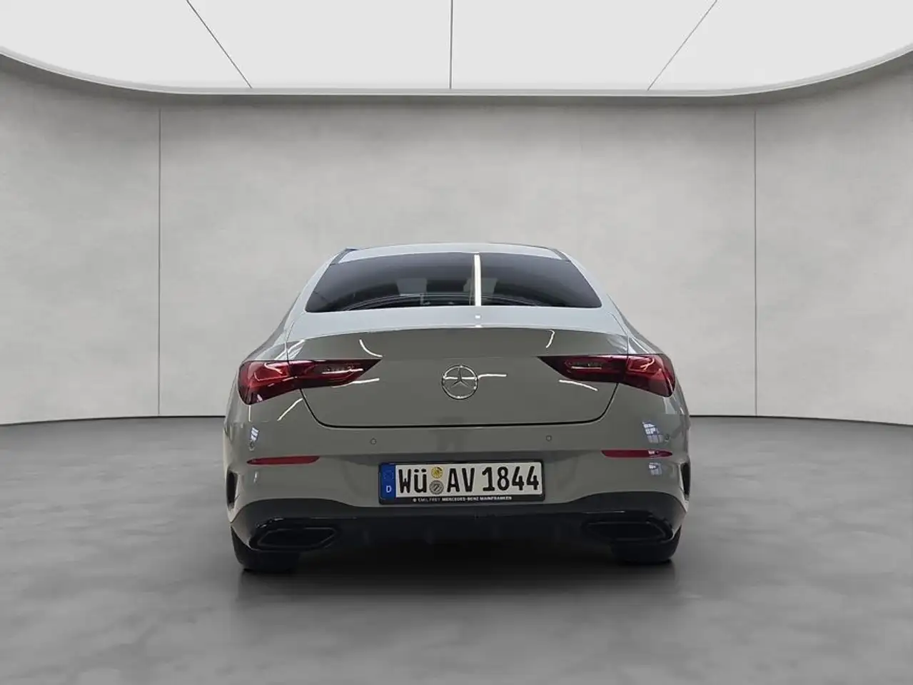 Mercedes-Benz CLA 180 CLA 4
