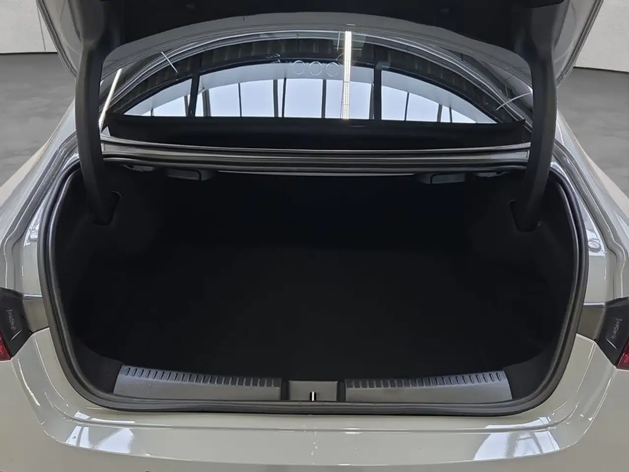 Mercedes-Benz CLA 180 CLA 5