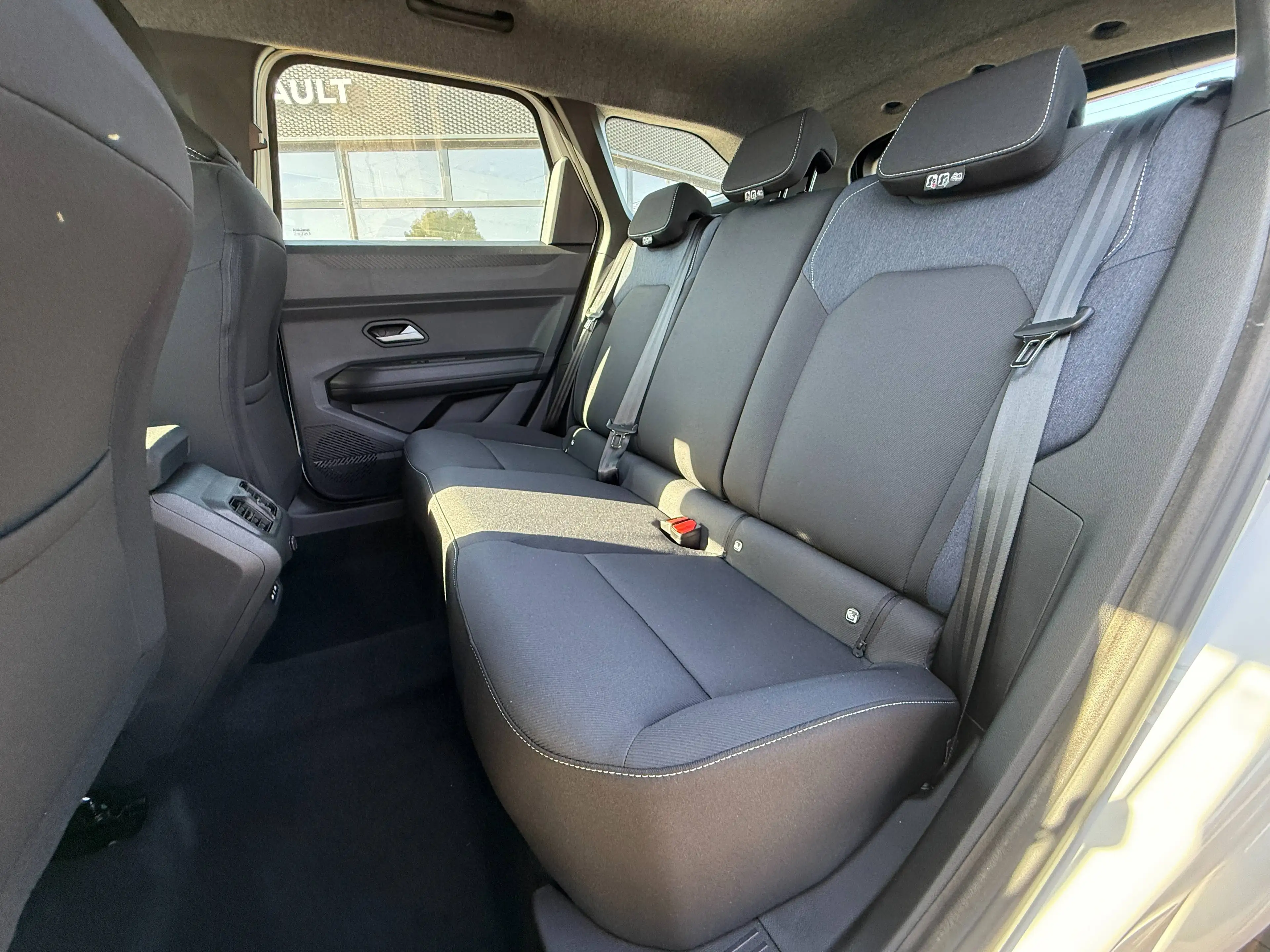 Dacia Bigster LPG 140 Expression — photo 8