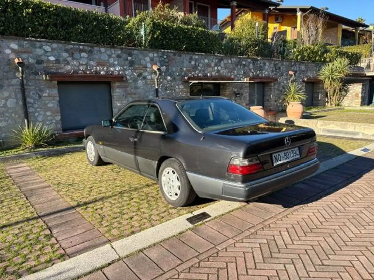 Mercedes-Benz 300 3.0, foto 2