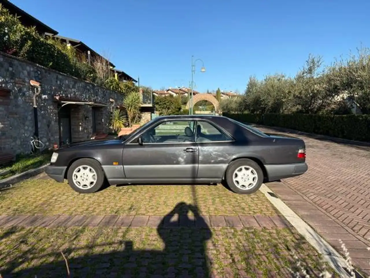 Mercedes-Benz 300 3.0, foto 1