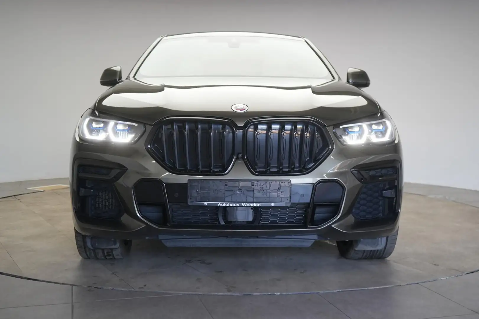 BMW X6 M i Leder/ACC/Kamera/HUD/H&K/Virtual/Side Vert - 2