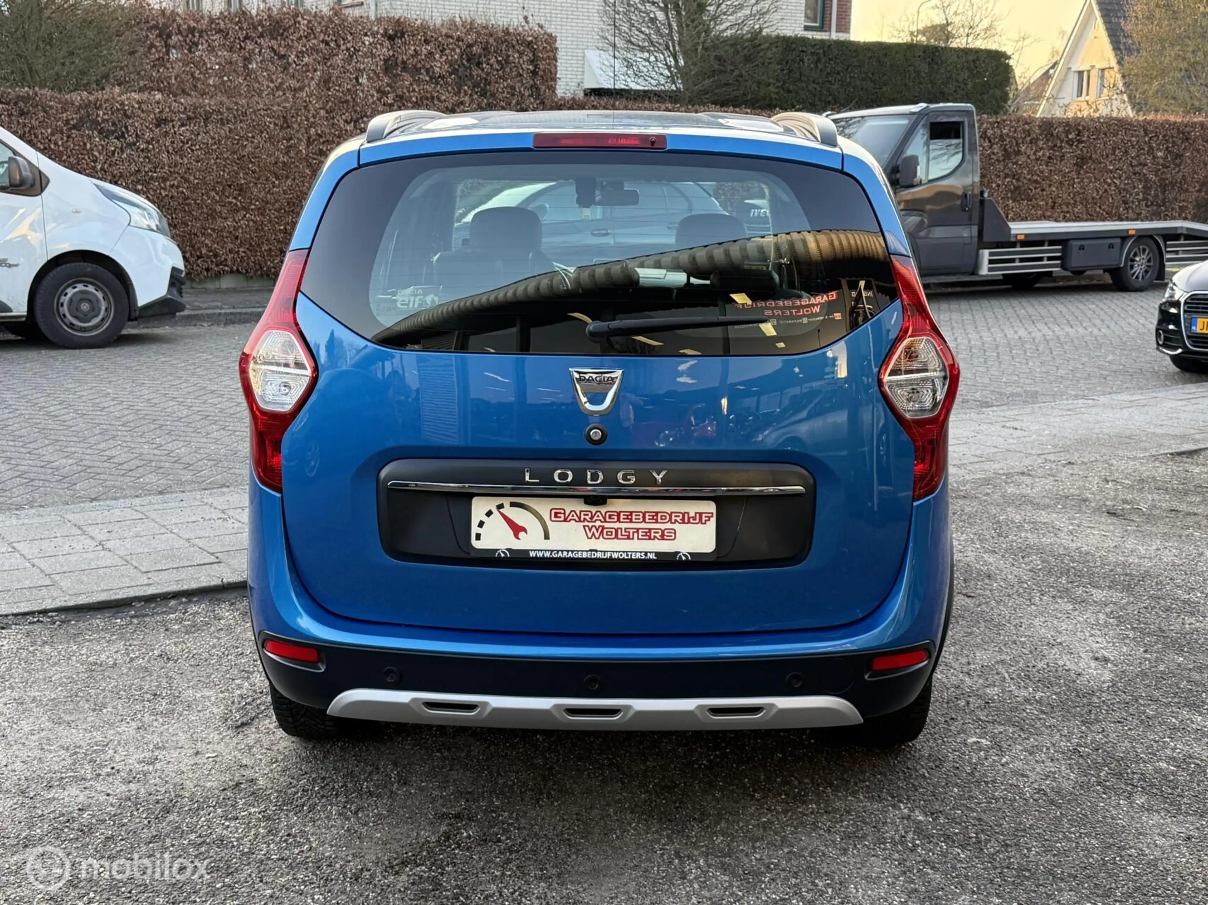 Dacia Lodgy 1.2 TCe Stepway CRUISE NAVI CAMERA PARK.SENS. — photo 9