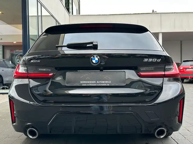 BMW 3 Series view 7