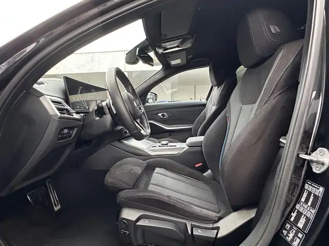 BMW 3 Series view 11