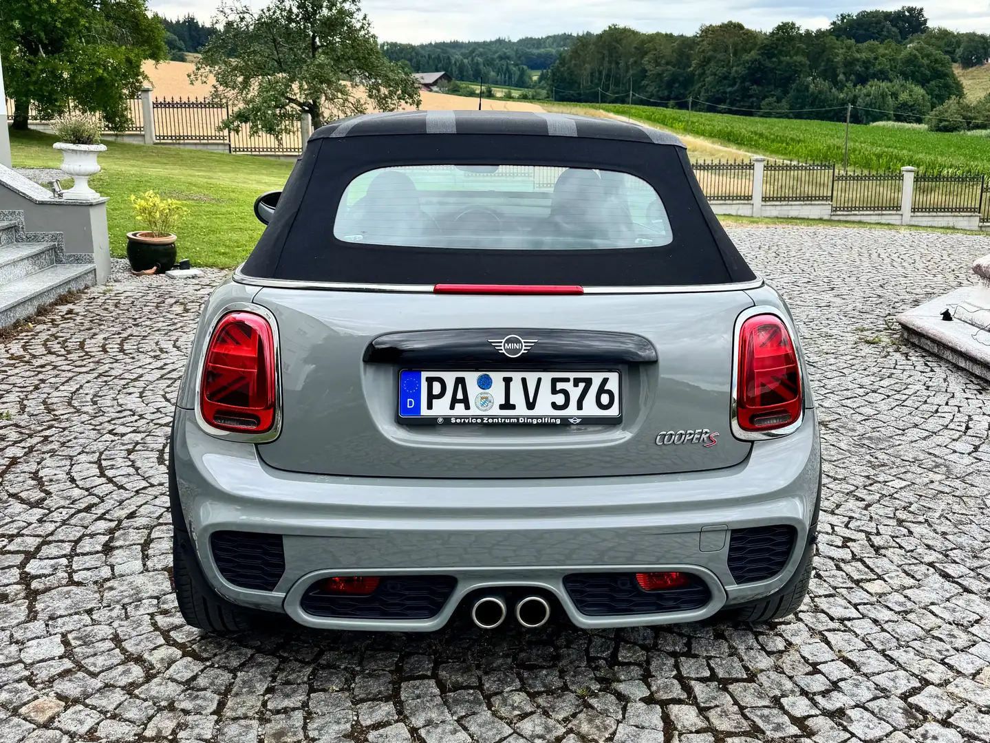 MINI Cooper S Cabrio Šedá - 1