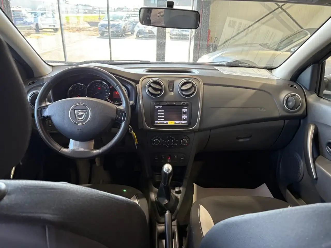 Dacia Sandero Sandero — photo 11