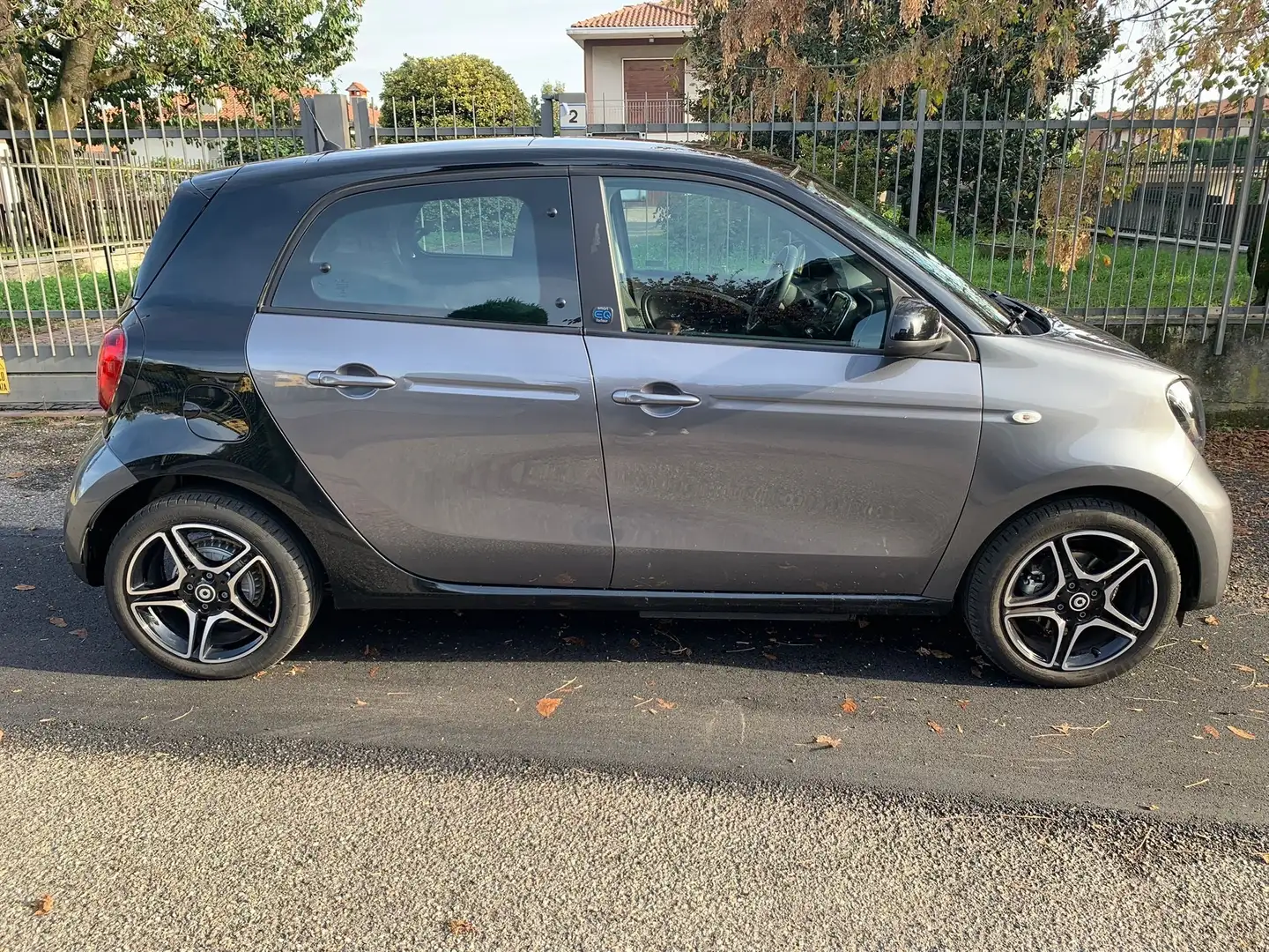 smart forFour Forfour II 2020 eq Pulse 4,6kW Szürke - 1
