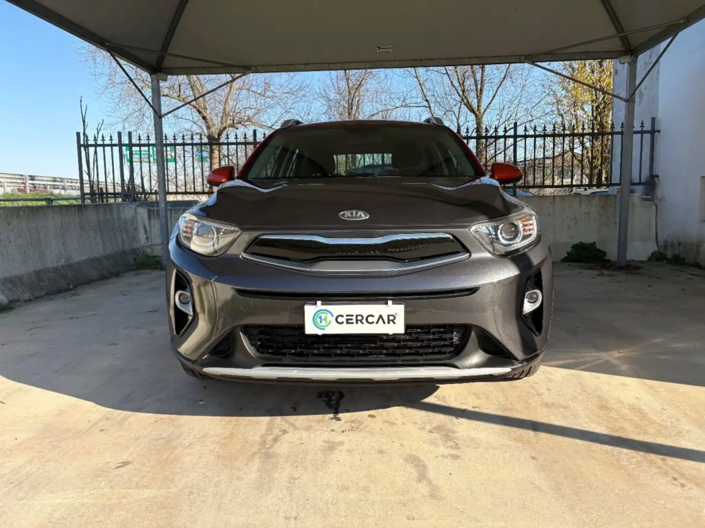 Kia Stonic 1.4 MPI GPL DELLA CASA OK NEOPATENTAI FARI FENDI Grigio - 2