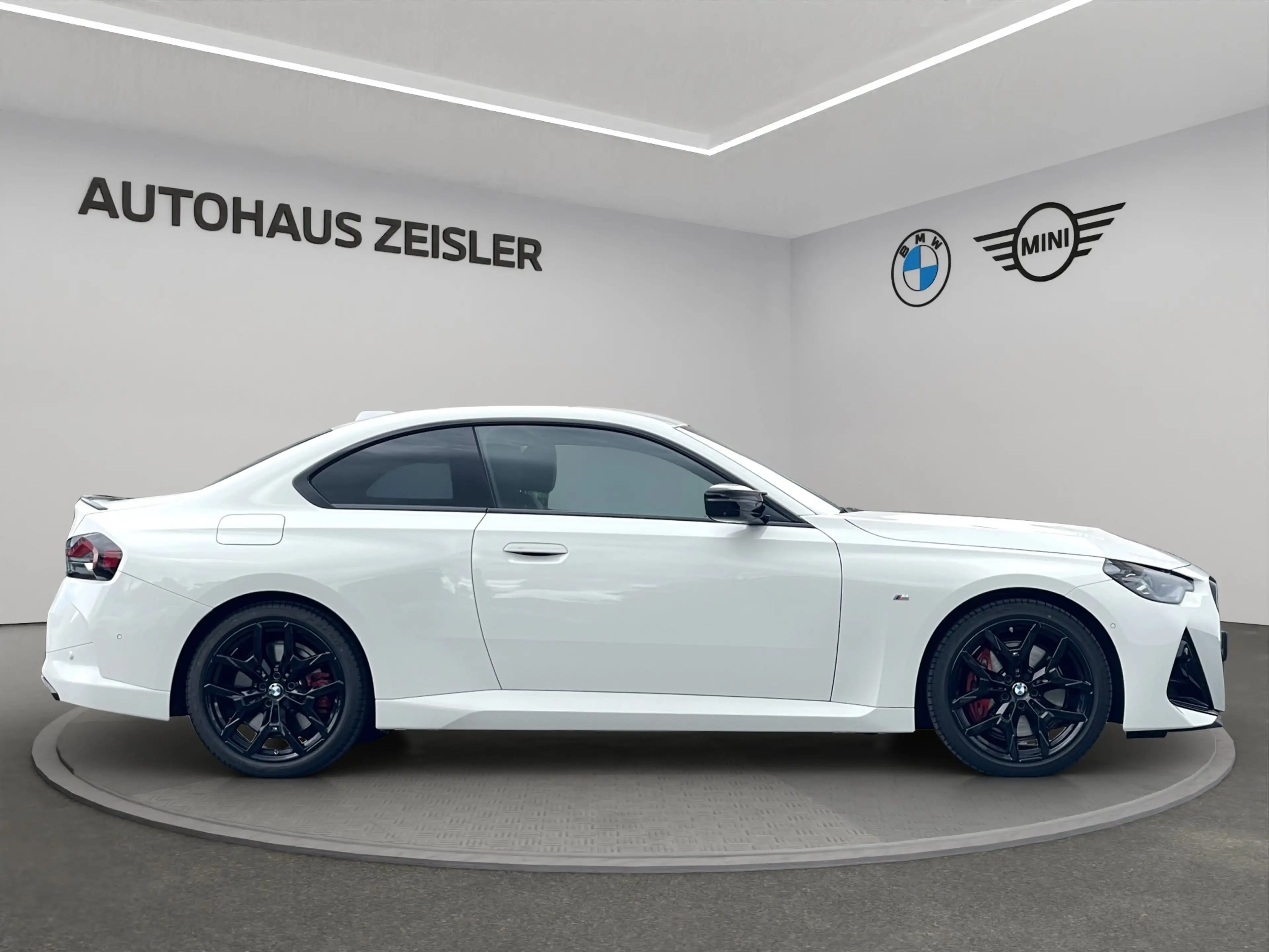 BMW 240 M240i xDrive Coupé — photo 3