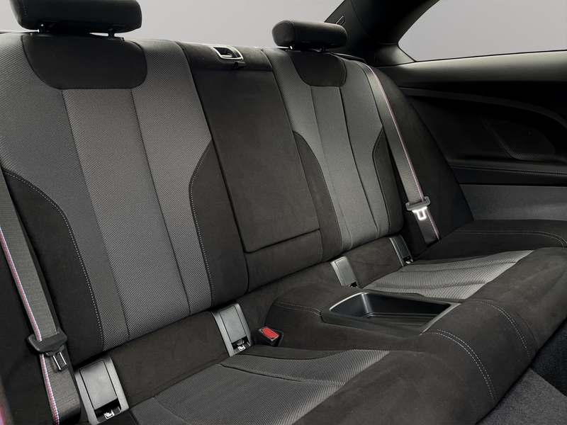 BMW 240 M240i xDrive Coupé — photo 13