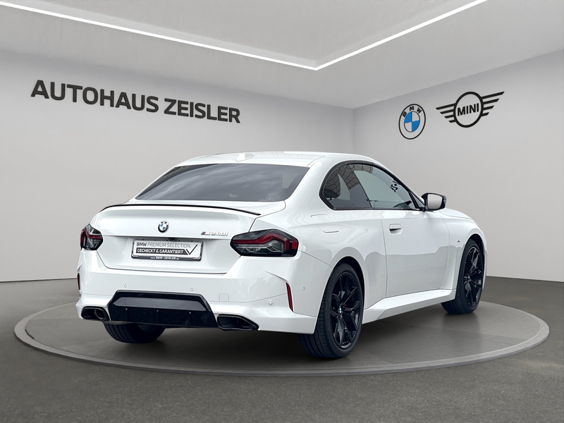 BMW 240 M240i xDrive Coupé — photo 2