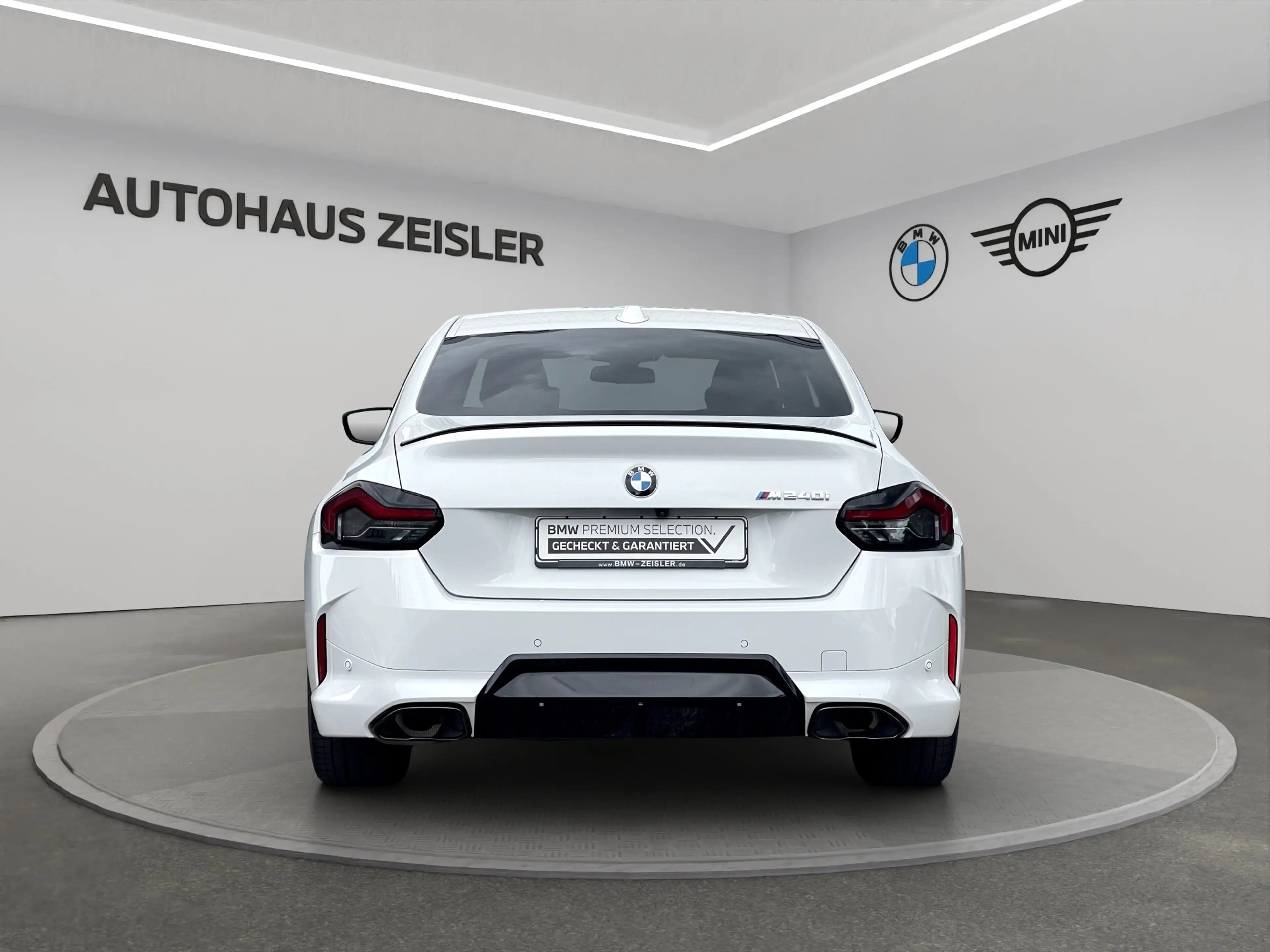 BMW 240 M240i xDrive Coupé — photo 6