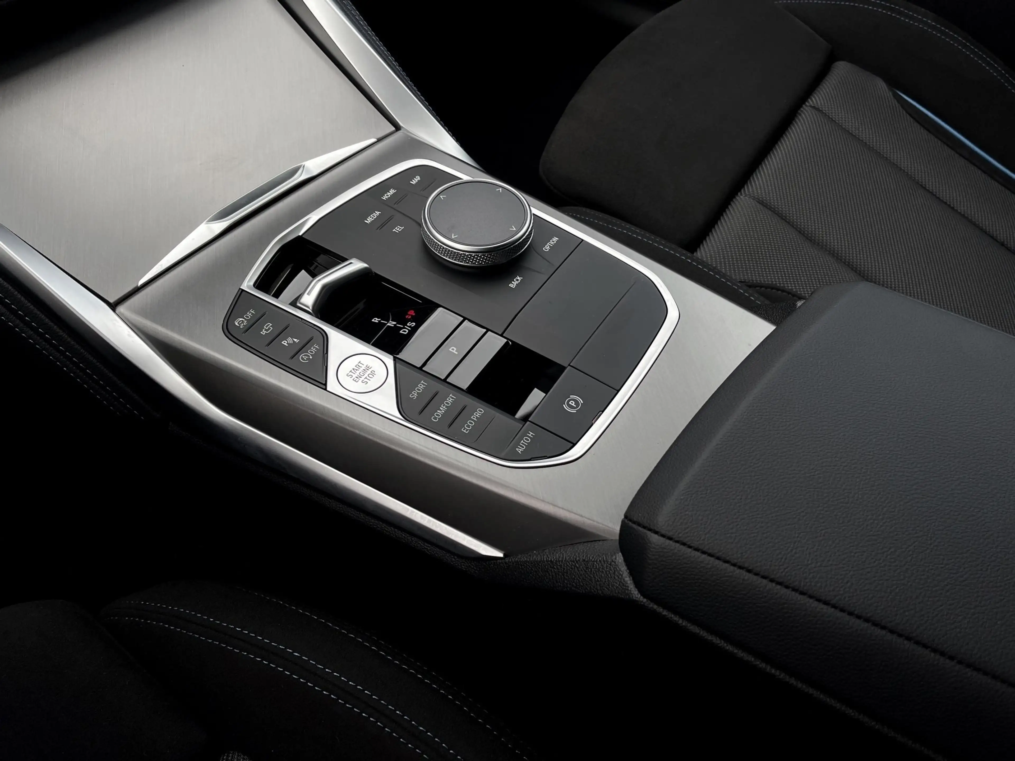 BMW 240 M240i xDrive Coupé — photo 10