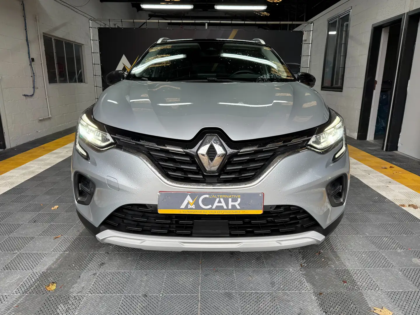 Renault Captur INTENS E-TECH Hybrid - GARANTIE RENAULT 2027 Grijs - 2