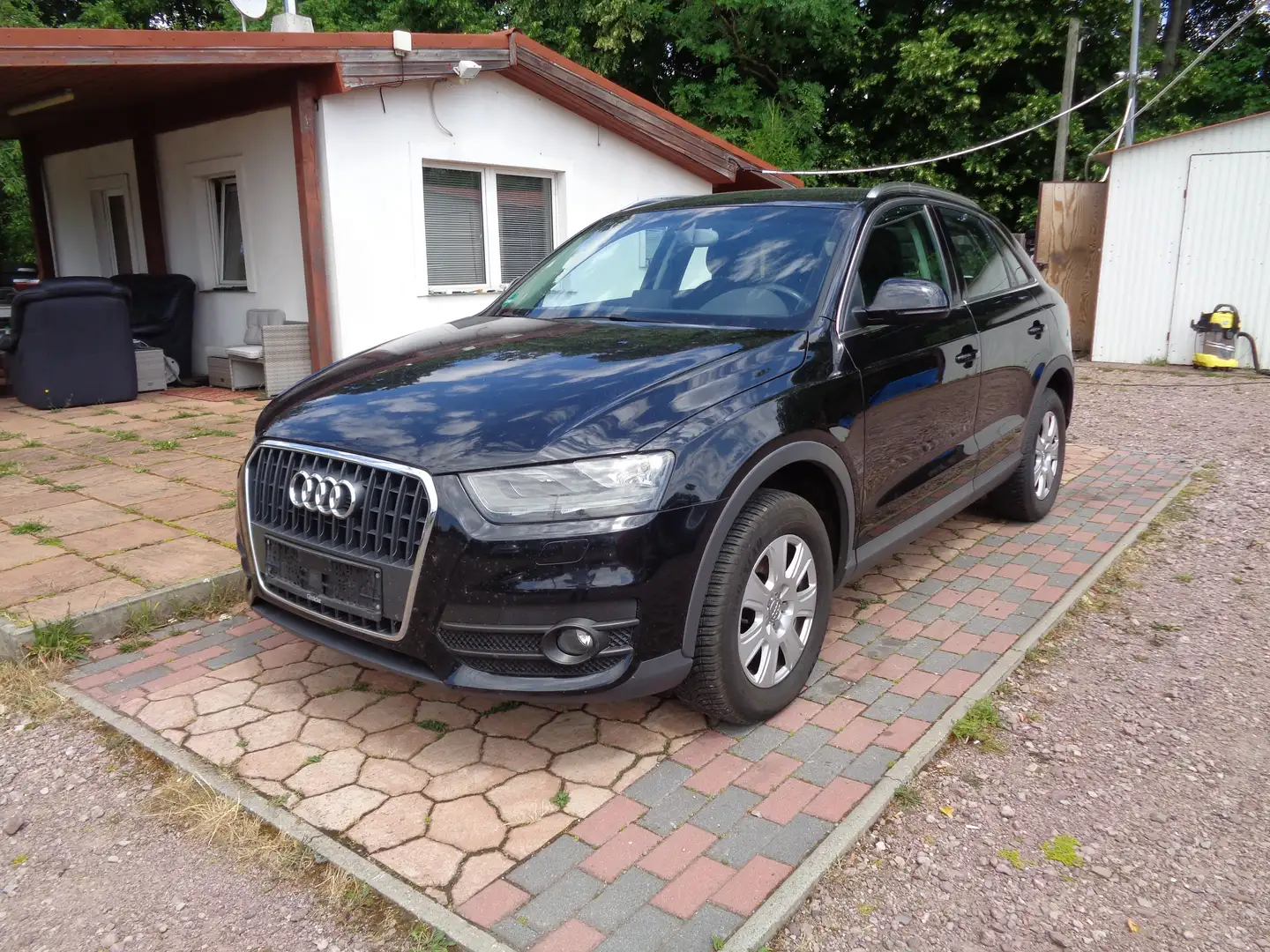 Audi Q3 2.0 TDI Noir - 1