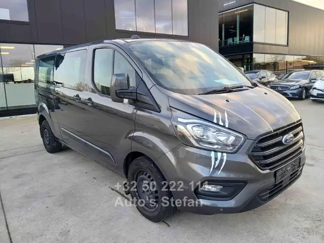 Ford Tourneo Custom Tourneo Custom 320 L2H1 VA Shuttle Titanium