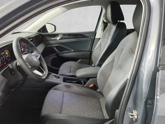 Volkswagen Tiguan view 7