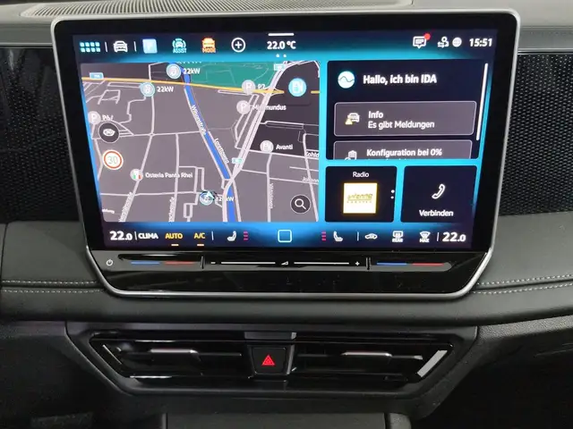 Volkswagen Tiguan view 12
