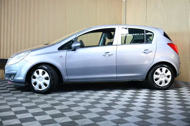 Opel Corsa view 10