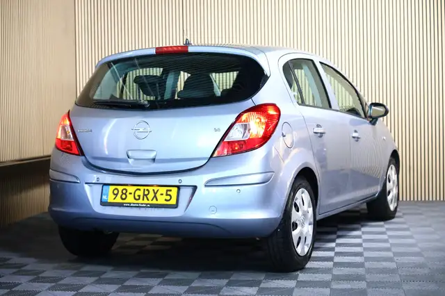 Opel Corsa view 3