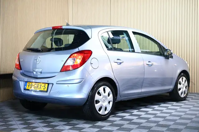 Opel Corsa view 5