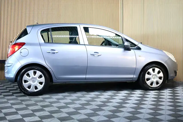 Opel Corsa view 6