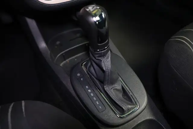 Opel Corsa view 23