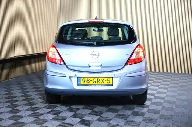 Opel Corsa view 7