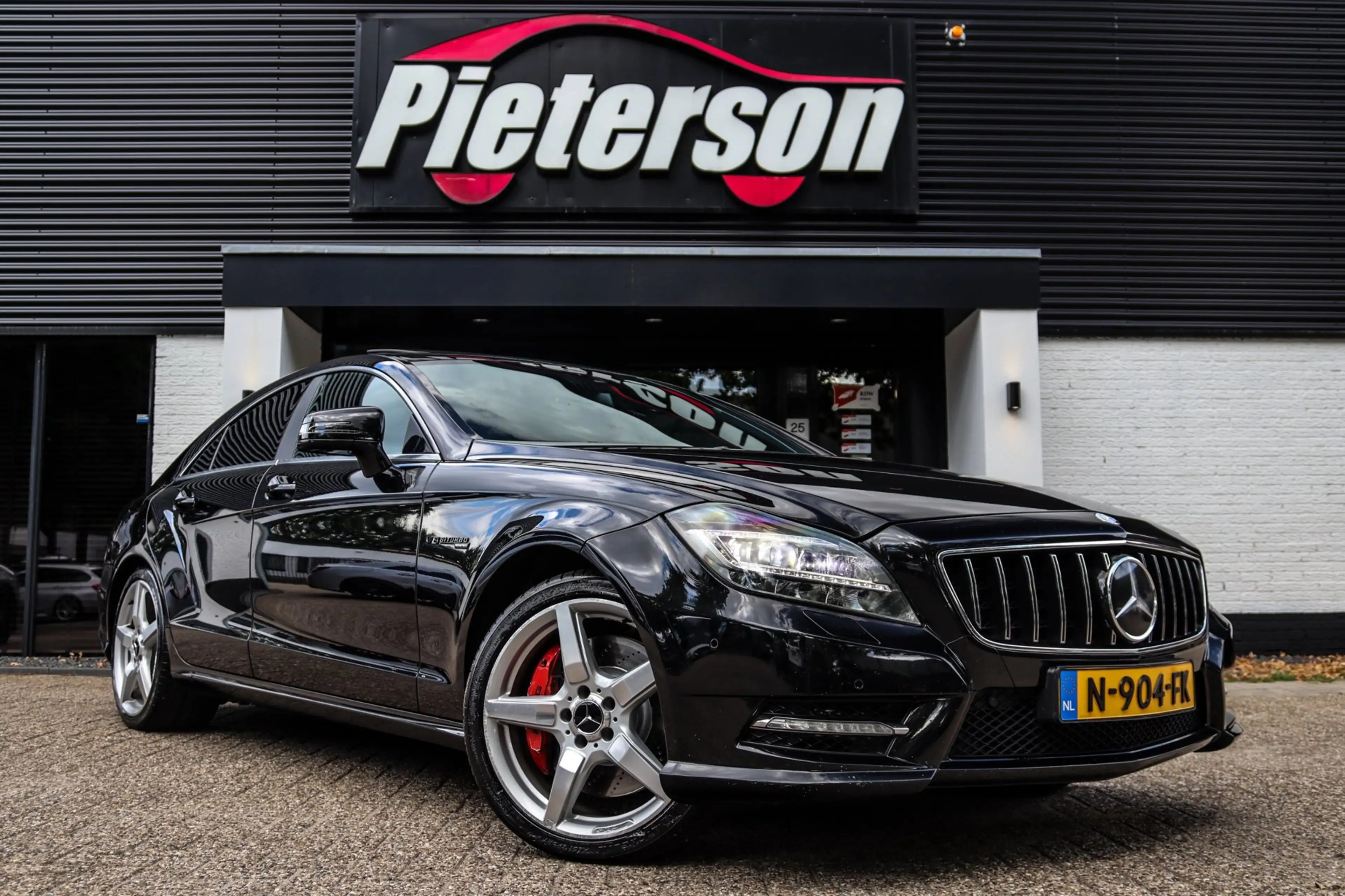 Mercedes-Benz CLS 500 4-Matic AMG PANO H&K LEES TEKST — photo 7