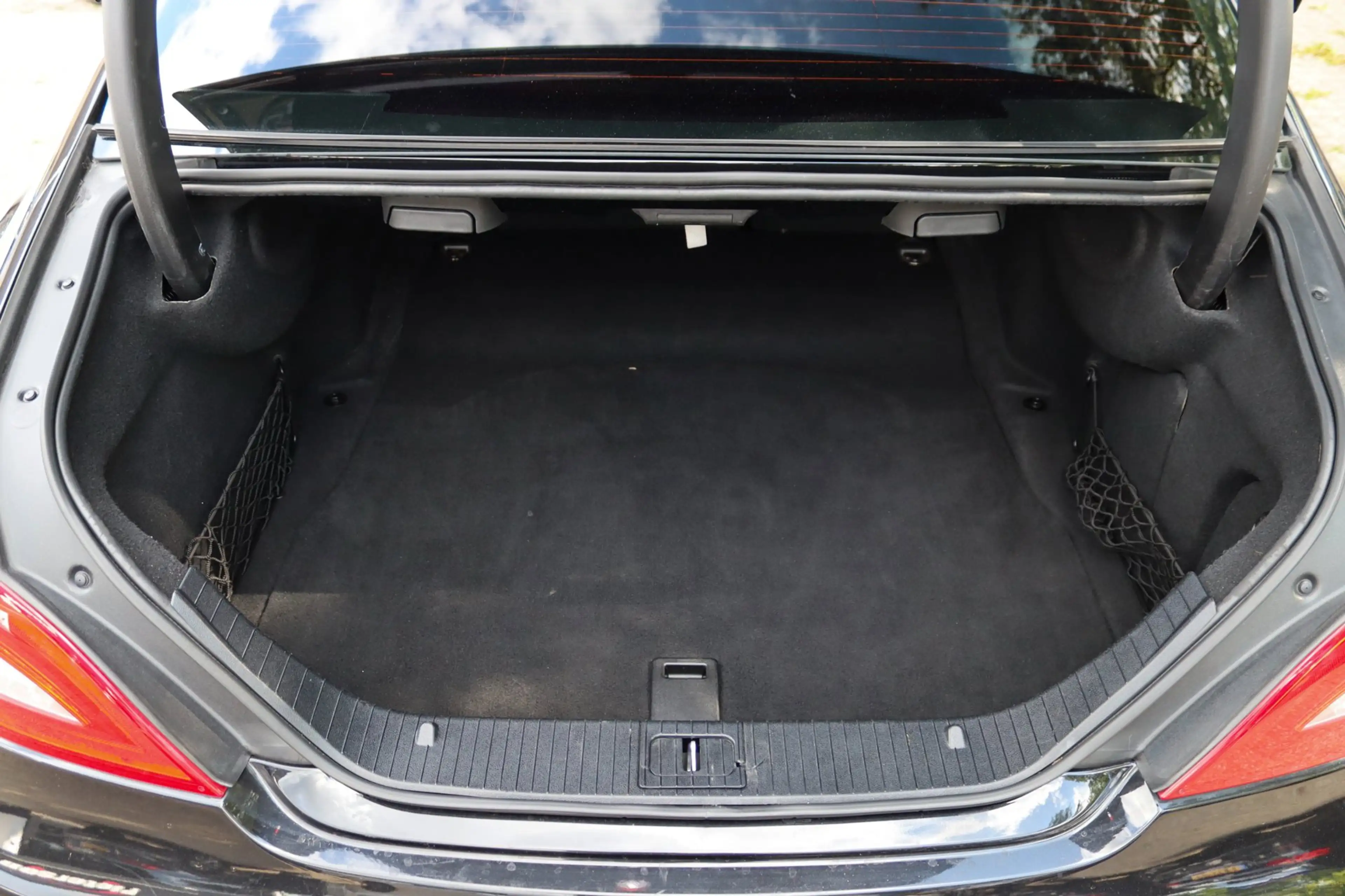 Mercedes-Benz CLS 500 4-Matic AMG PANO H&K LEES TEKST — photo 13