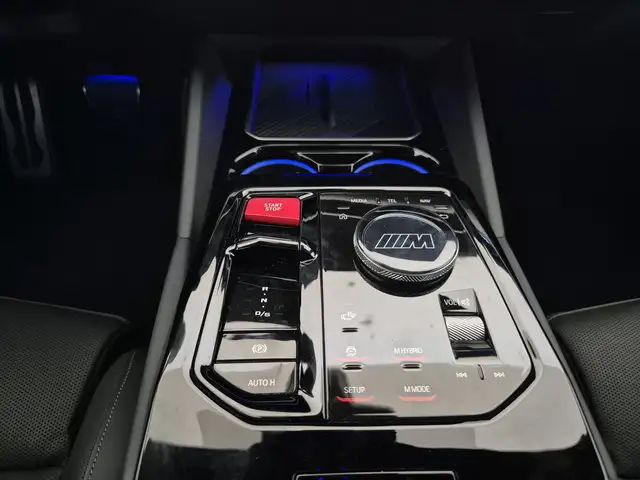 BMW M5 view 10