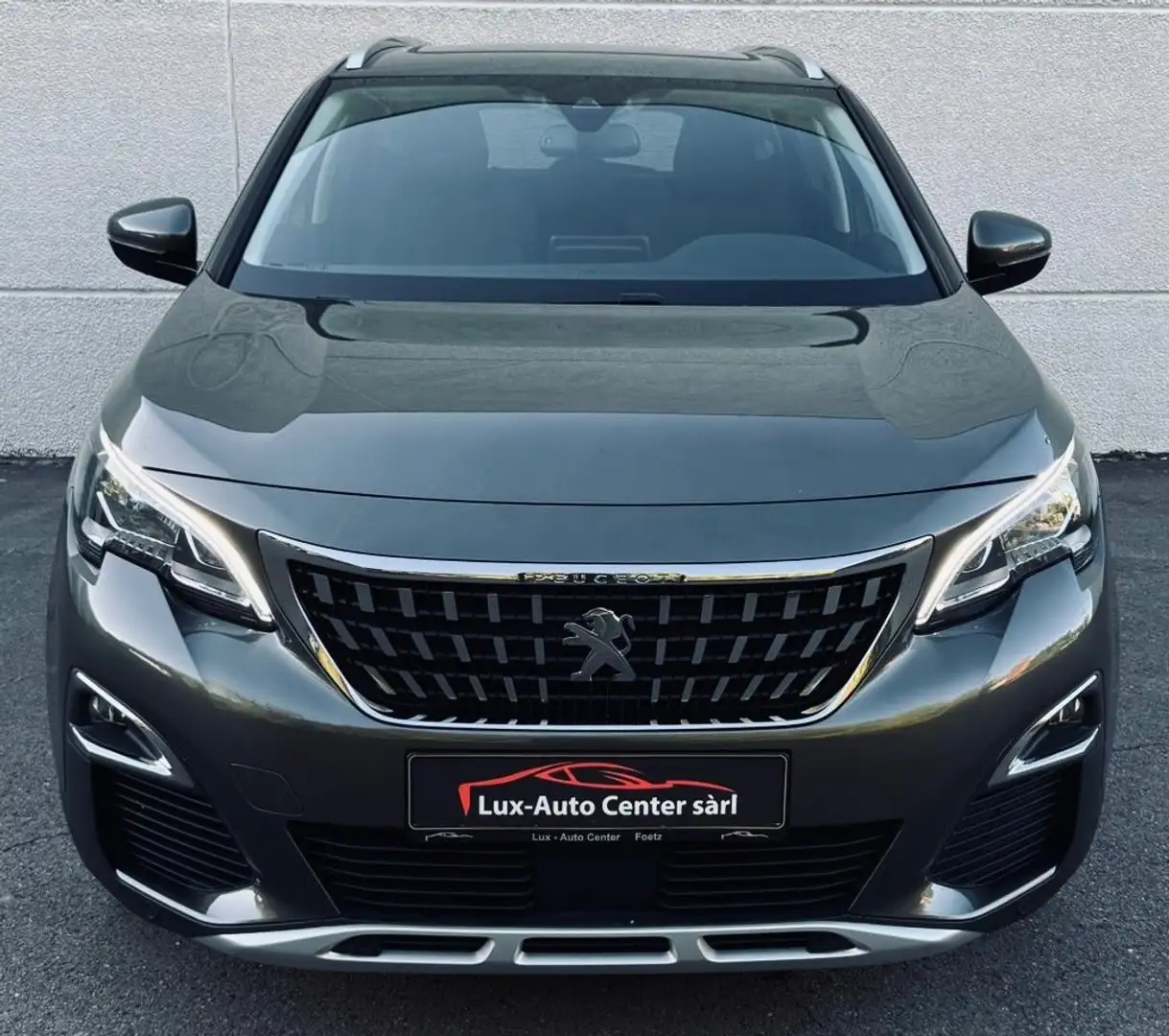 Peugeot 5008 1.5 BlueHDi 130 Allure Auto. / 7 Places Grau - 1